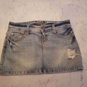 🦅American Eagle Denim size 2 Skirt Distressed